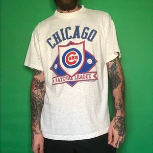 VINTAGE 90’s Chicago Cubs shirt